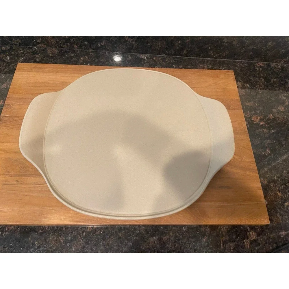 Pampered chef 13 inch pizza stone
